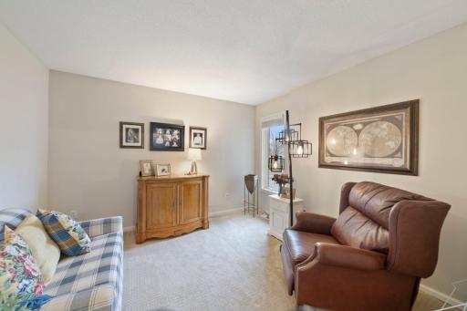 10655 57th Avenue N, Plymouth, MN 55442