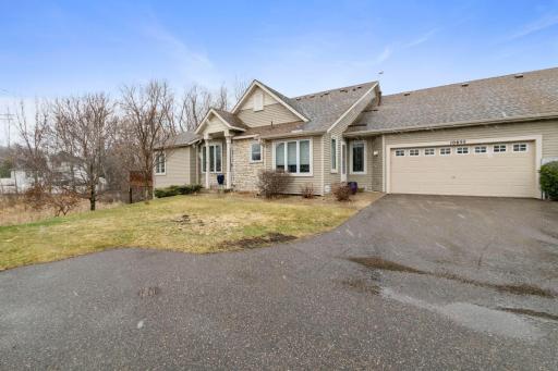 10655 57th Avenue N, Plymouth, MN 55442