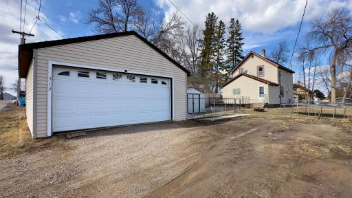 313 9th Street SW, Chisholm, MN 55719