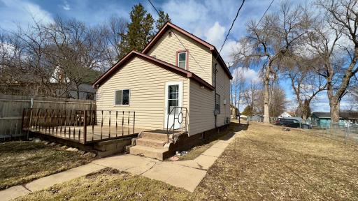 313 9th Street SW, Chisholm, MN 55719