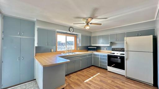 313 9th Street SW, Chisholm, MN 55719
