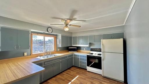 313 9th Street SW, Chisholm, MN 55719