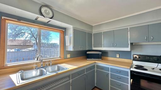 313 9th Street SW, Chisholm, MN 55719