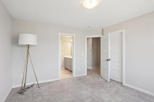 18905 51st Place N, Plymouth, MN 55446