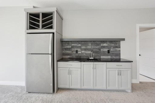 18905 51st Place N, Plymouth, MN 55446