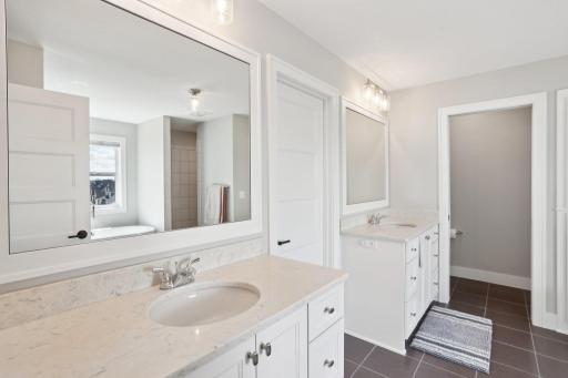 18905 51st Place N, Plymouth, MN 55446