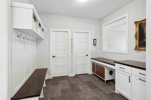 18905 51st Place N, Plymouth, MN 55446