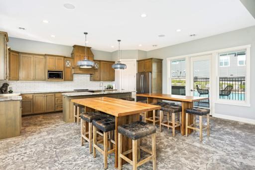 18905 51st Place N, Plymouth, MN 55446