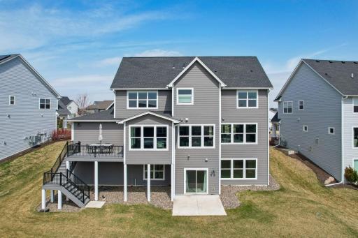 18905 51st Place N, Plymouth, MN 55446