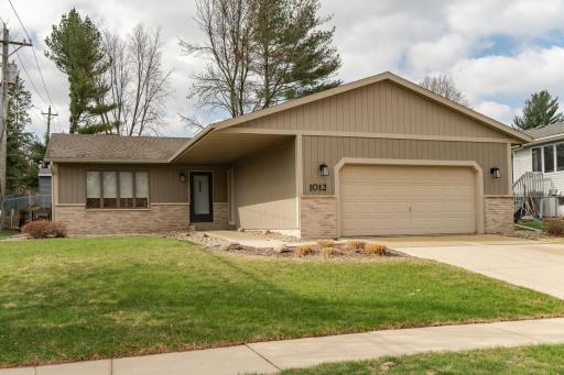 1012 33rd Street NW, Rochester, MN 55901