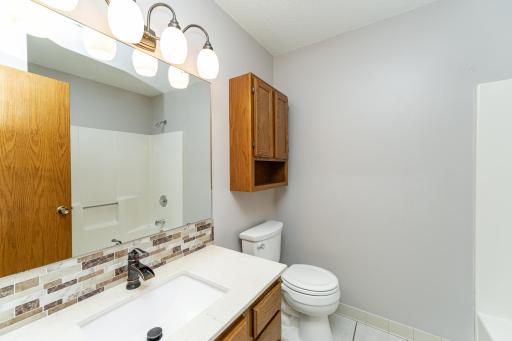 1012 33rd Street NW, Rochester, MN 55901