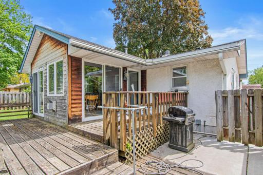 1349 Belmont Lane E, Saint Paul, MN 55109