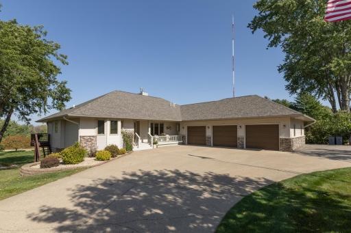 Photo for 207 Skyline Heights, Wabasha, MN 55981 - listing #6697399 207 Skyline Heights, Wabasha, MN 55981