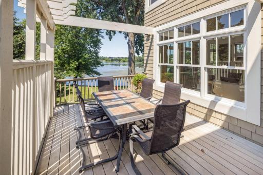 1495 Kingsview Lane N, Plymouth, MN 55447