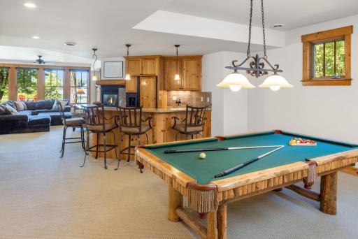 1495 Kingsview Lane N, Plymouth, MN 55447