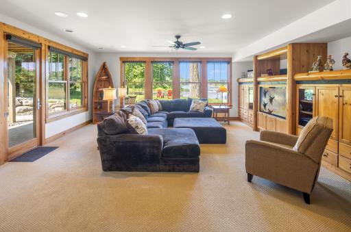 1495 Kingsview Lane N, Plymouth, MN 55447