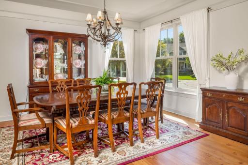 1495 Kingsview Lane N, Plymouth, MN 55447