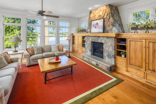 1495 Kingsview Lane N, Plymouth, MN 55447