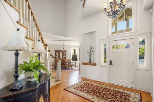 1495 Kingsview Lane N, Plymouth, MN 55447
