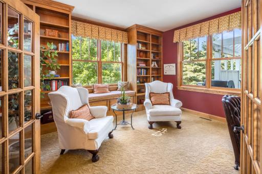 1495 Kingsview Lane N, Plymouth, MN 55447