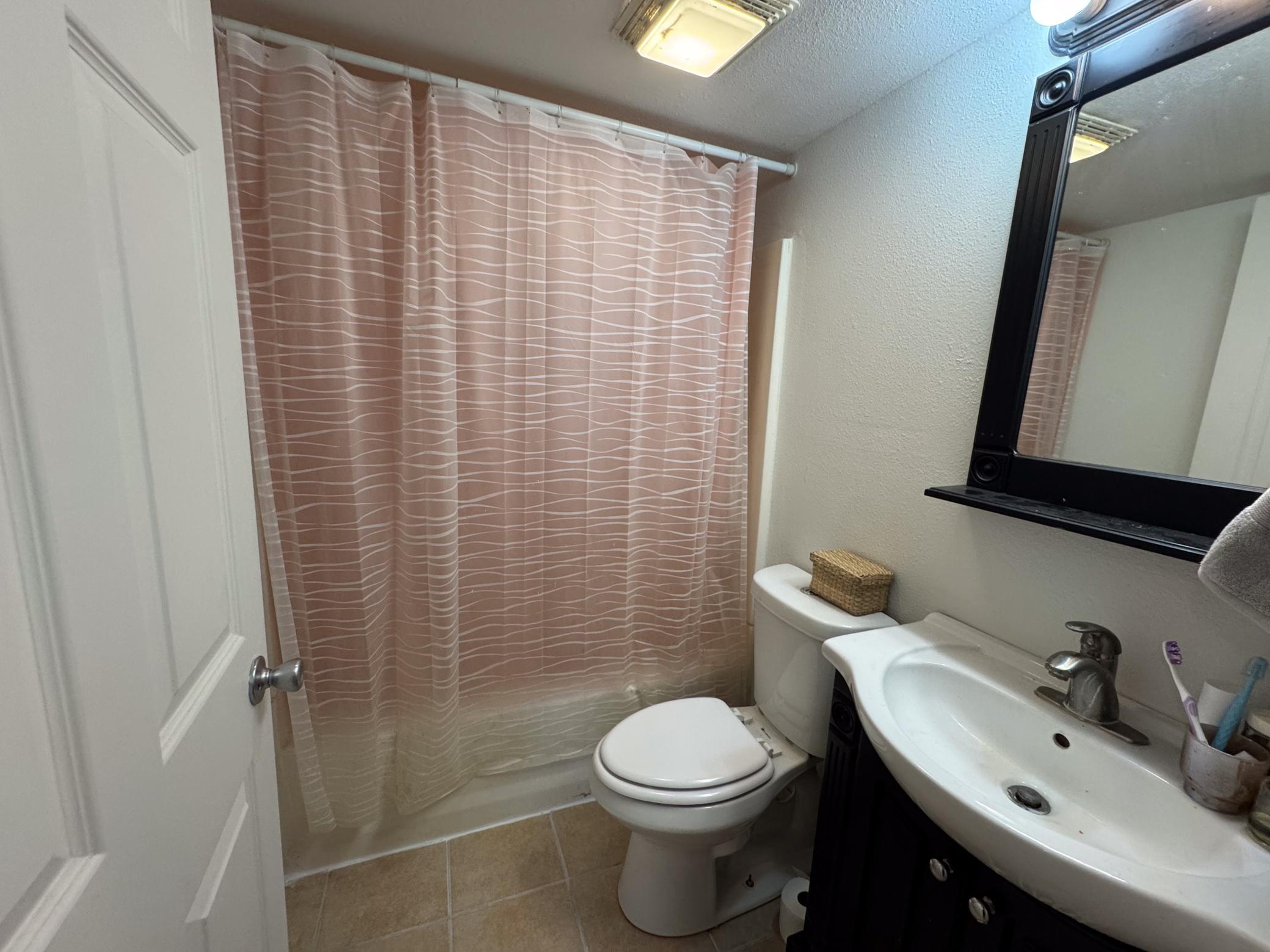 508 Oak St Alexandria MN 56308-4.jpg