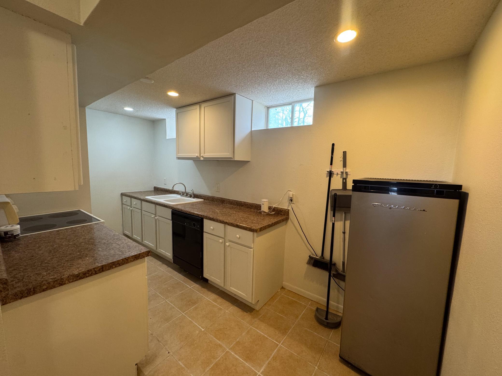 508 Oak St Alexandria MN 56308- Lower Level kitchen