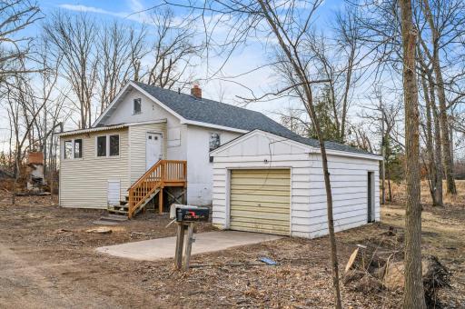 2284 293rd 1/2 Avenue NW, Isanti, MN 55040