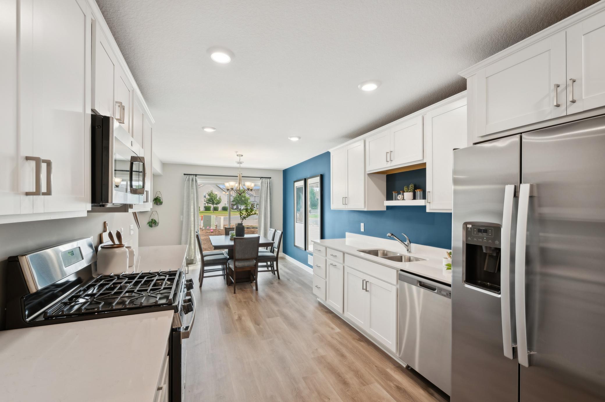 2. Kitchen 2.jpg