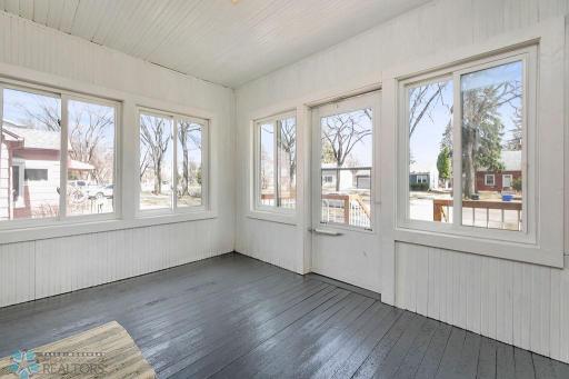 1250 8th Street N, Fargo, ND 58102