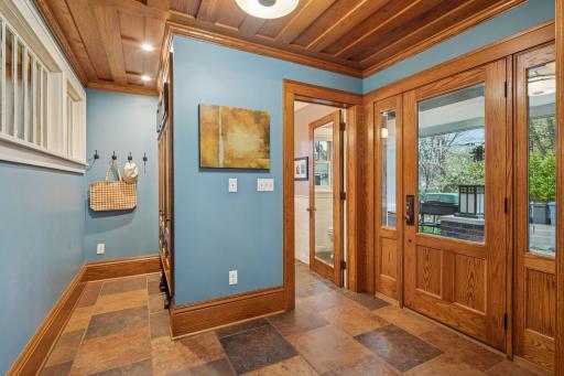 4454 Colfax Avenue S, Minneapolis, MN 55419