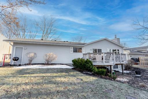 9850 Garrison Way, Eden Prairie, MN 55347