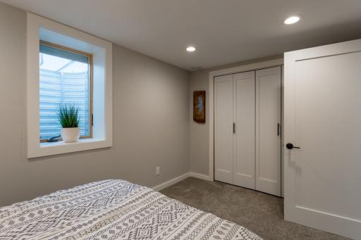 9850 Garrison Way, Eden Prairie, MN 55347