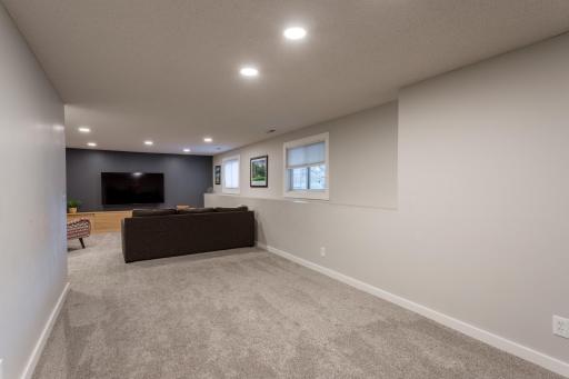 9850 Garrison Way, Eden Prairie, MN 55347
