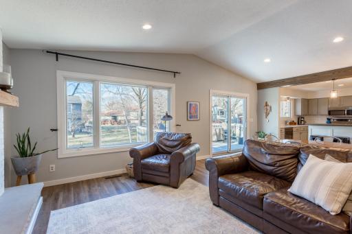 9850 Garrison Way, Eden Prairie, MN 55347