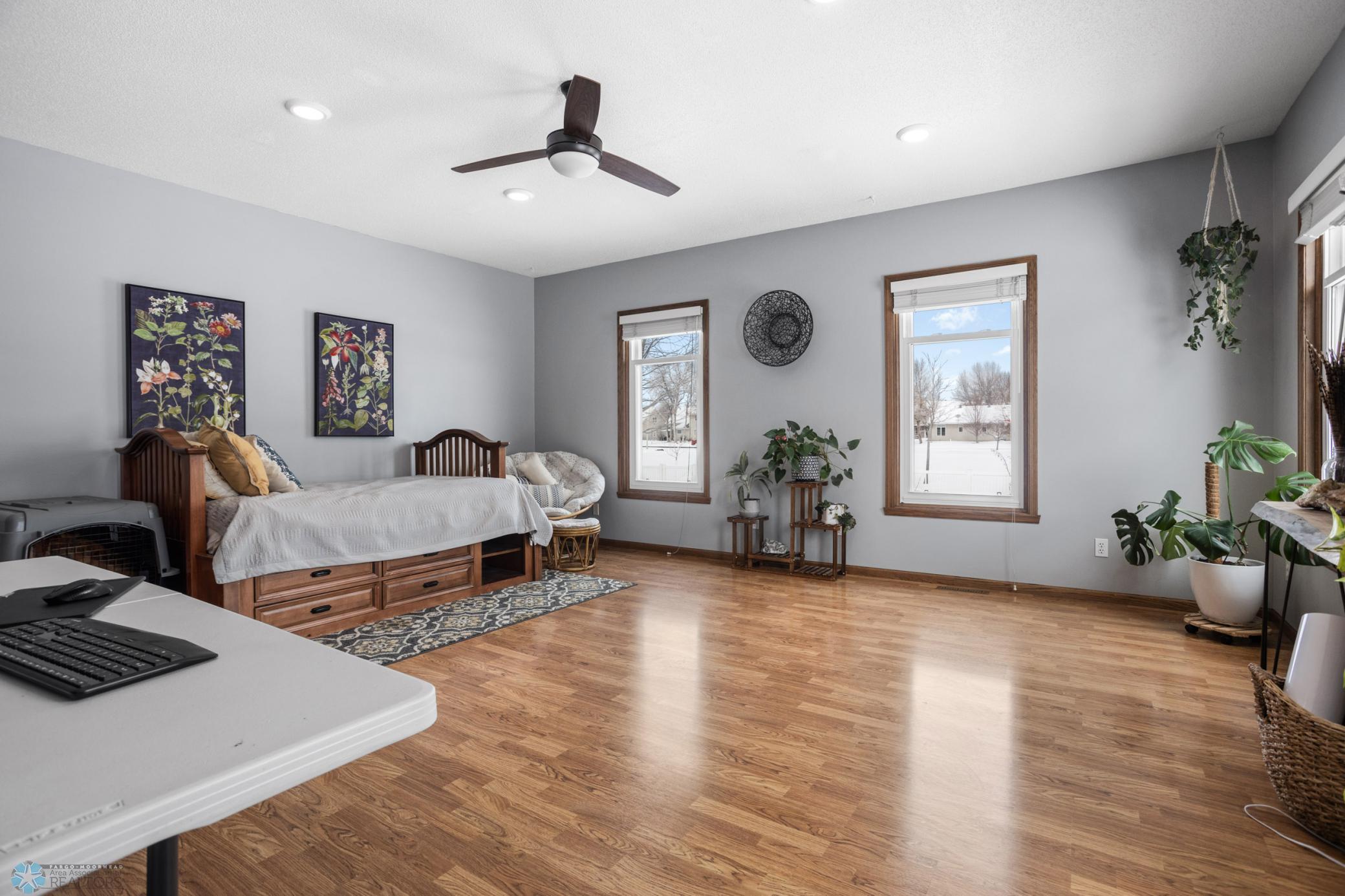 Large Bonus Room