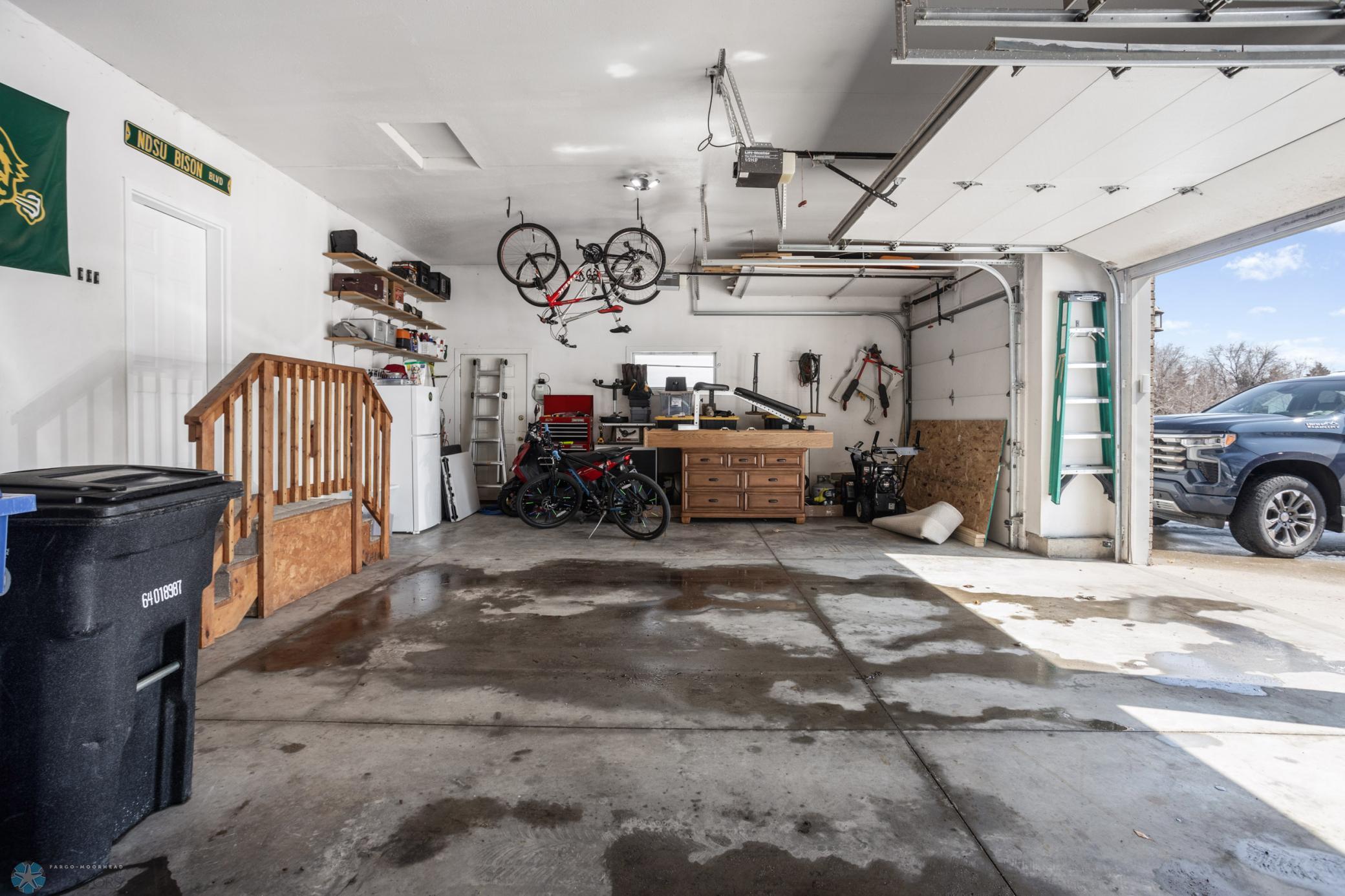 3 Stall Garage