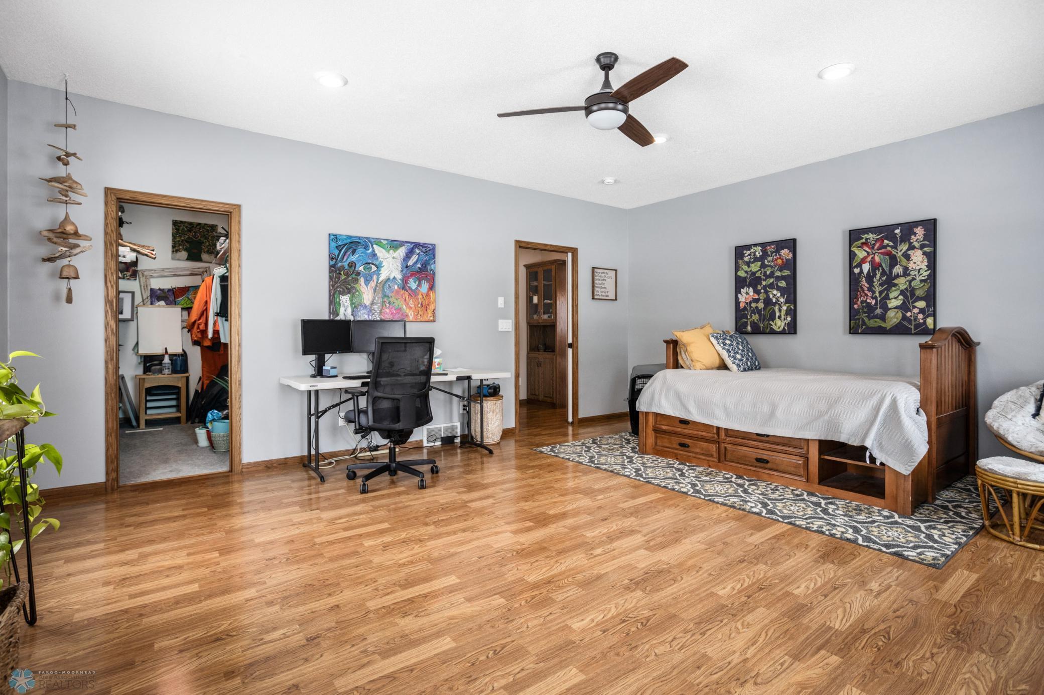 Large Bonus Room