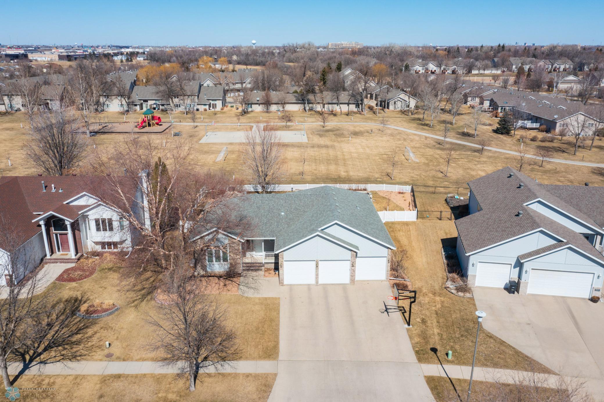 Drone View of 3221 and Park