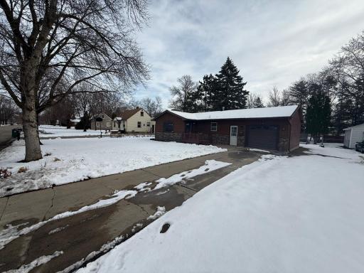 613 S Litchfield Avenue, Litchfield, MN 55355