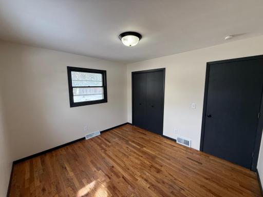 613 S Litchfield Avenue, Litchfield, MN 55355