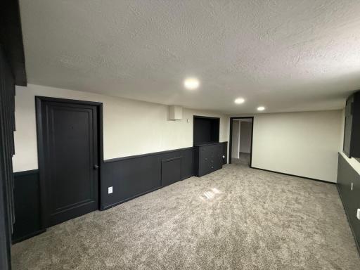 613 S Litchfield Avenue, Litchfield, MN 55355