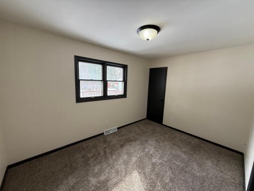 613 S Litchfield Avenue, Litchfield, MN 55355