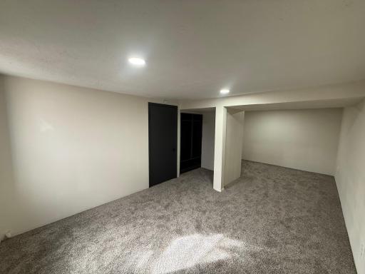613 S Litchfield Avenue, Litchfield, MN 55355