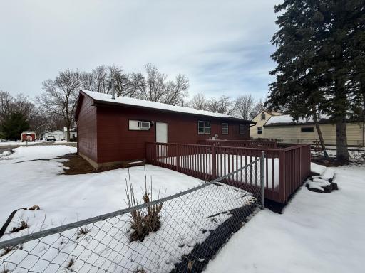 613 S Litchfield Avenue, Litchfield, MN 55355