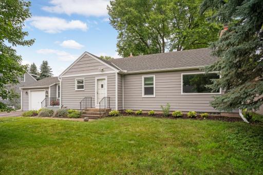 1925 Edgewater Avenue, Arden Hills, MN 55112