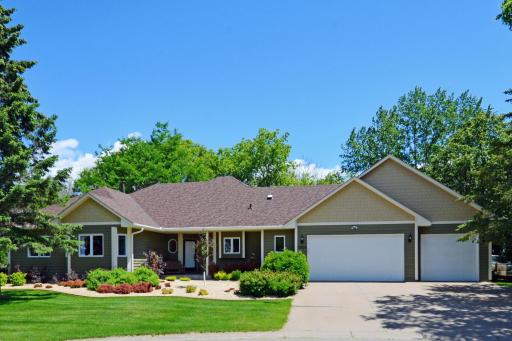 7734 44th Street N, Saint Paul, MN 55128