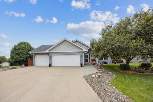5475 Oakgreen Place N, Stillwater, MN 55082