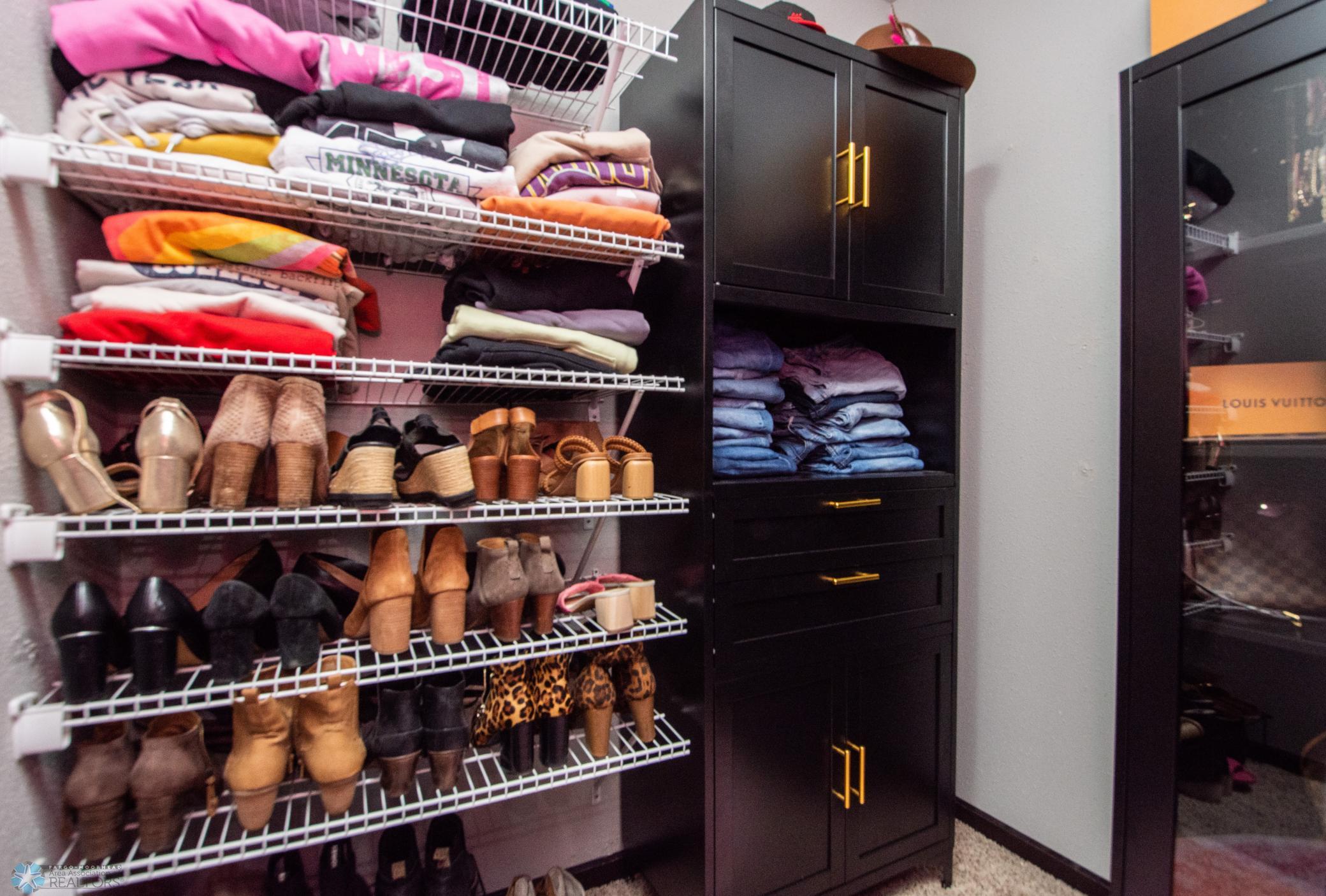 primary walk in closet
