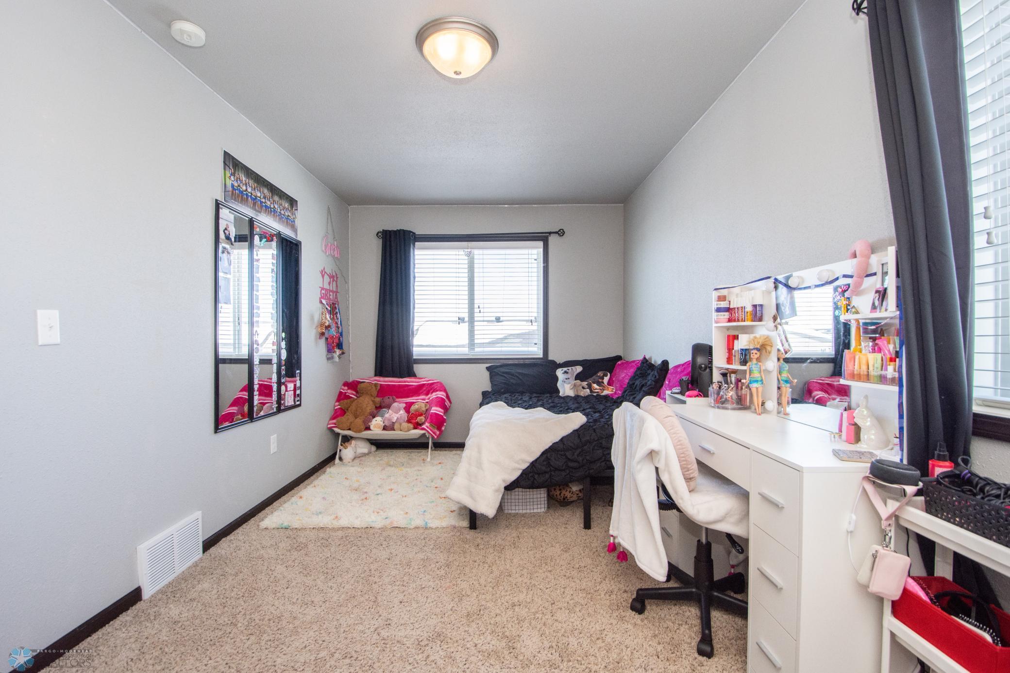 upper bedroom 3