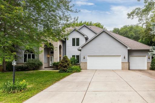 7204 Heatherton Circle, Minneapolis, MN 55435